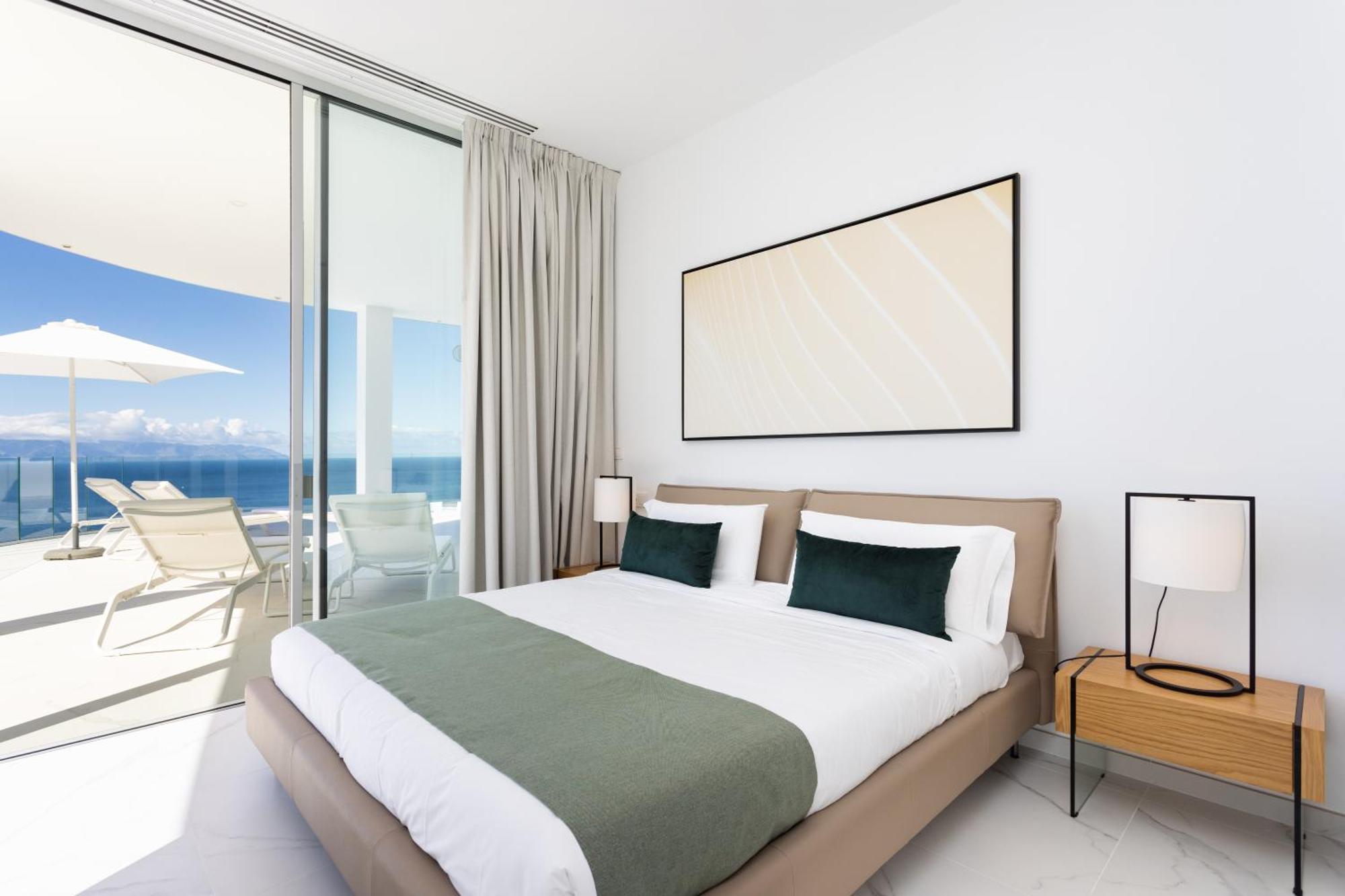 Crystal I Luxury Apartments By Enjoyahome Acantilado de los Gigantes ภายนอก รูปภาพ