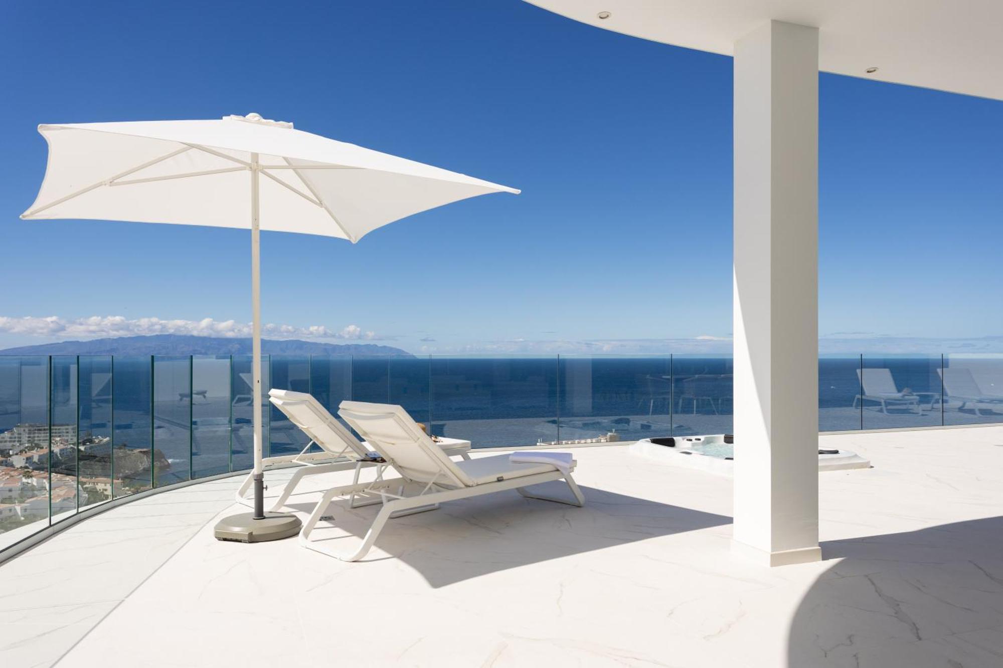 Crystal I Luxury Apartments By Enjoyahome Acantilado de los Gigantes ภายนอก รูปภาพ