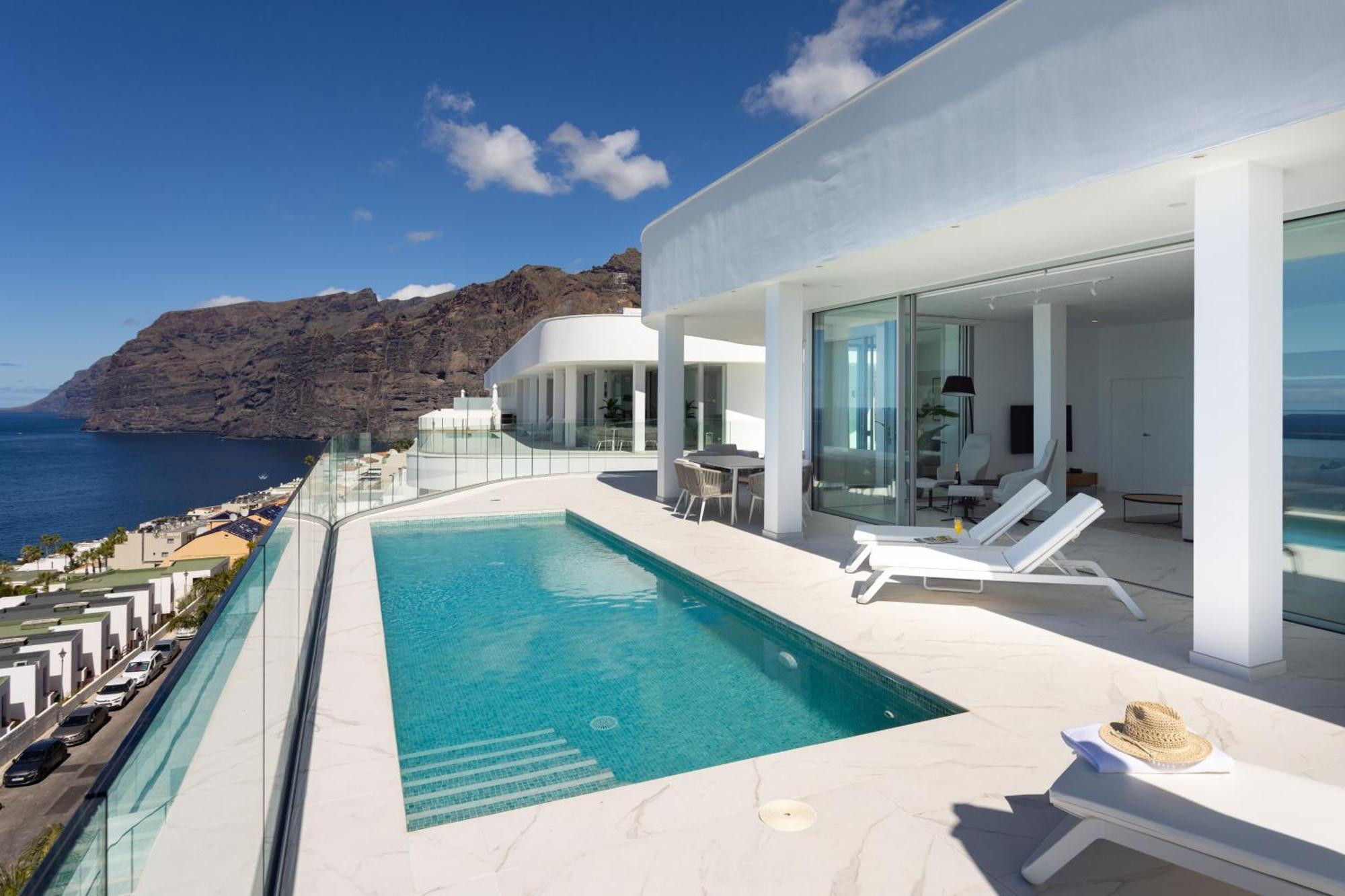 Crystal I Luxury Apartments By Enjoyahome Acantilado de los Gigantes ภายนอก รูปภาพ