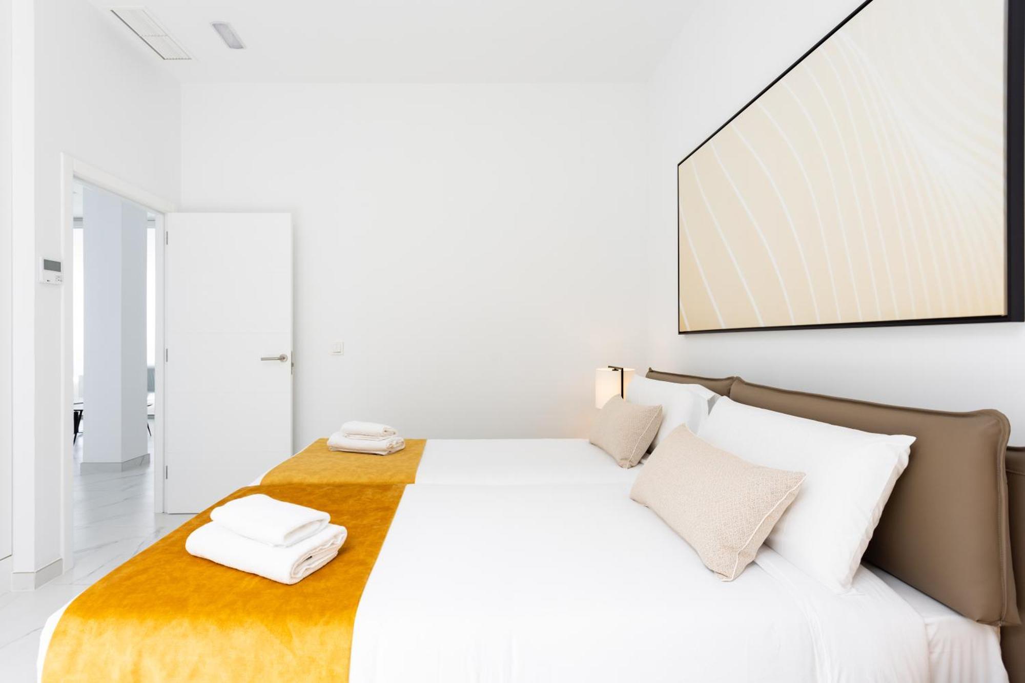 Crystal I Luxury Apartments By Enjoyahome Acantilado de los Gigantes ภายนอก รูปภาพ