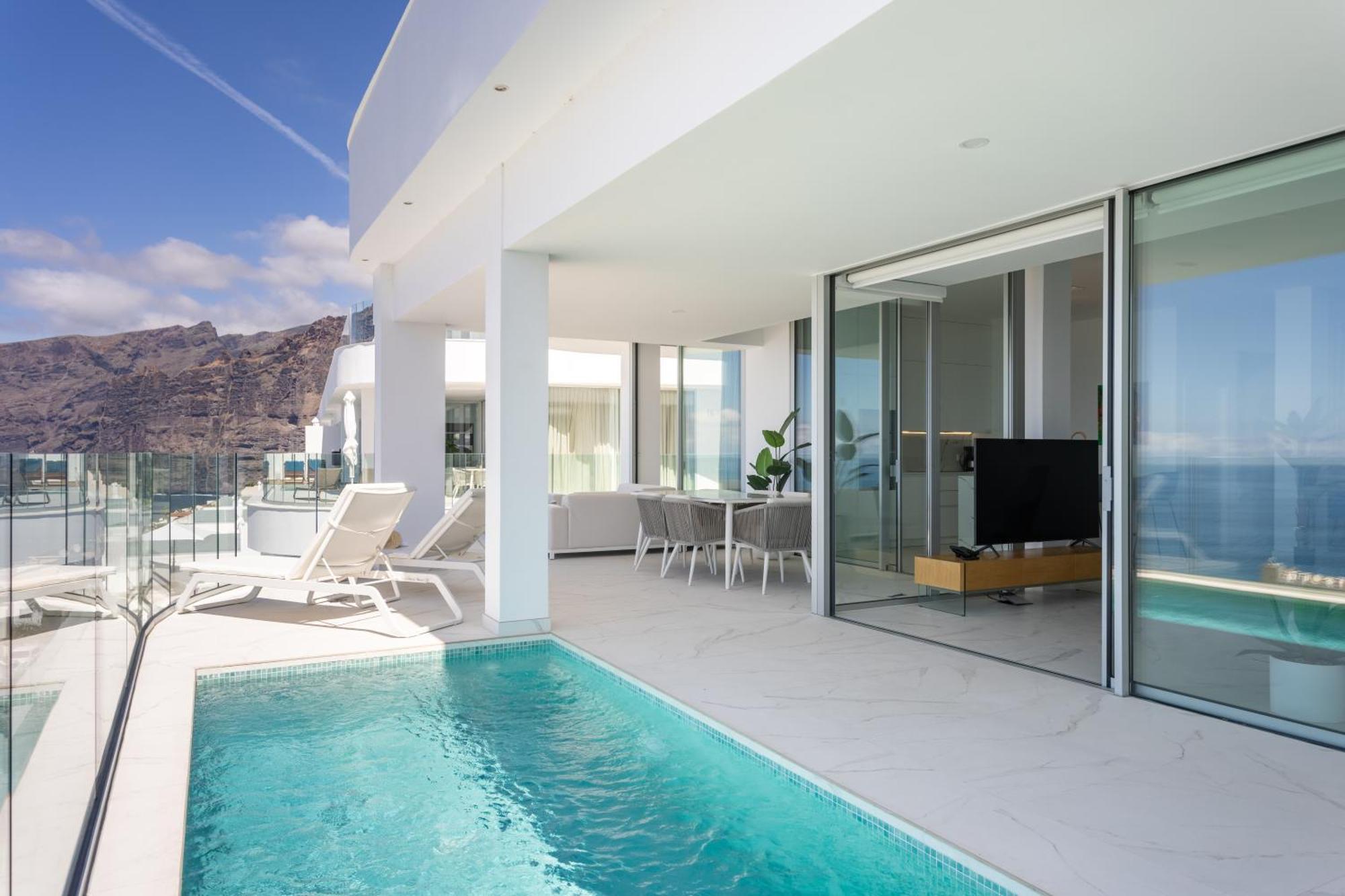 Crystal I Luxury Apartments By Enjoyahome Acantilado de los Gigantes ภายนอก รูปภาพ