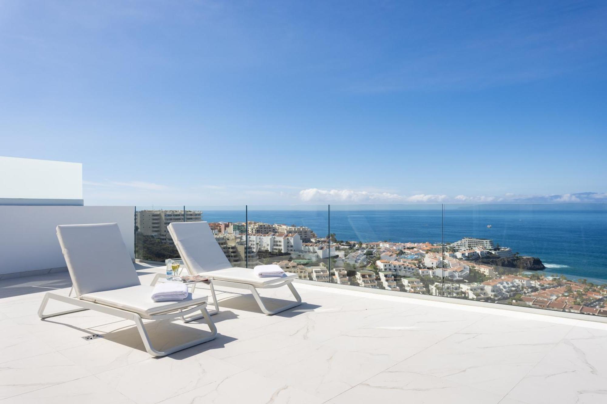 Crystal I Luxury Apartments By Enjoyahome Acantilado de los Gigantes ภายนอก รูปภาพ